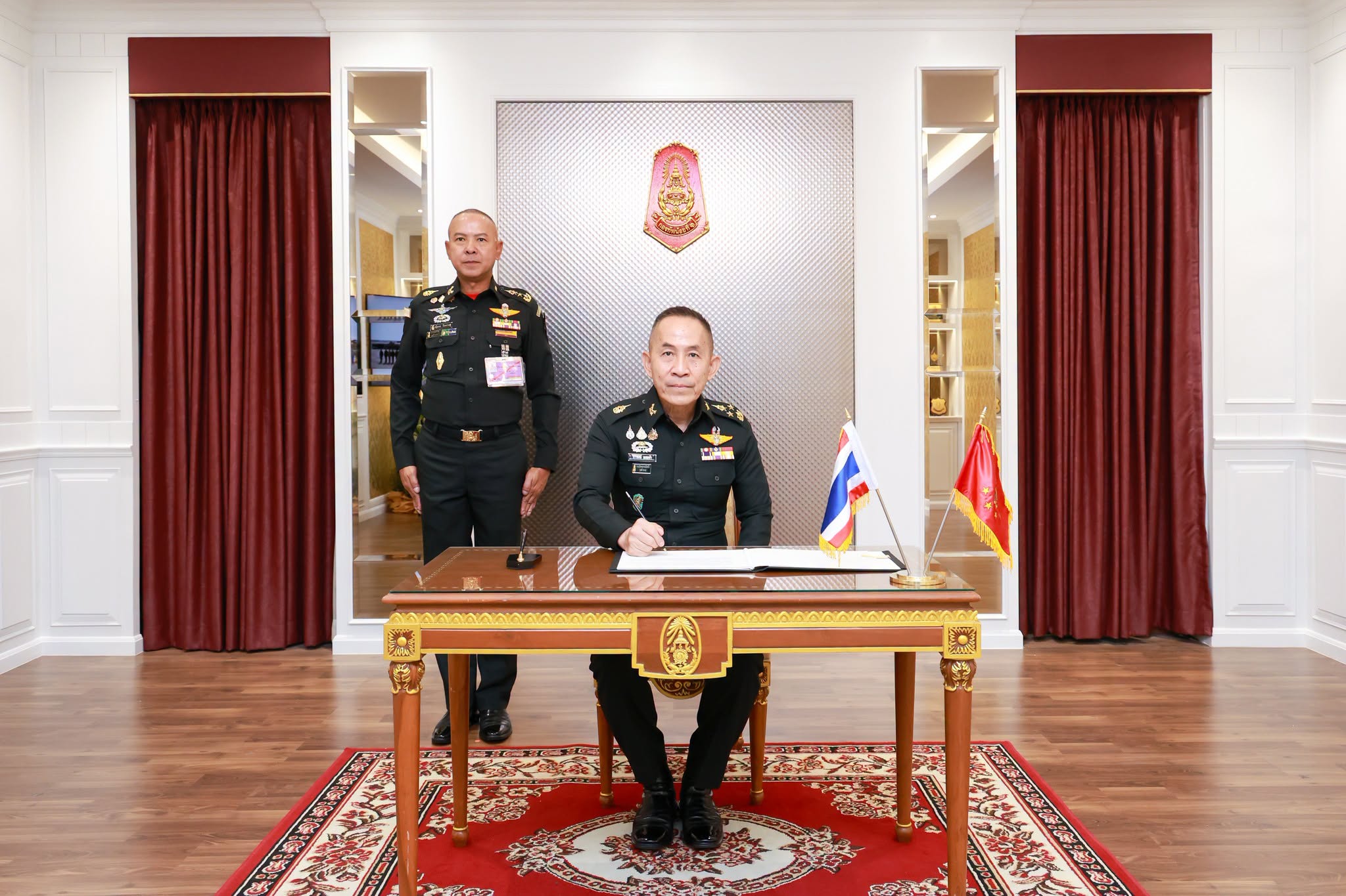 ปลัดกระทรวงกลาโหมเป็นประธานวันสถาปนาครบรอบ ๓๘ ปี กองทัพน้อยที่ ๑