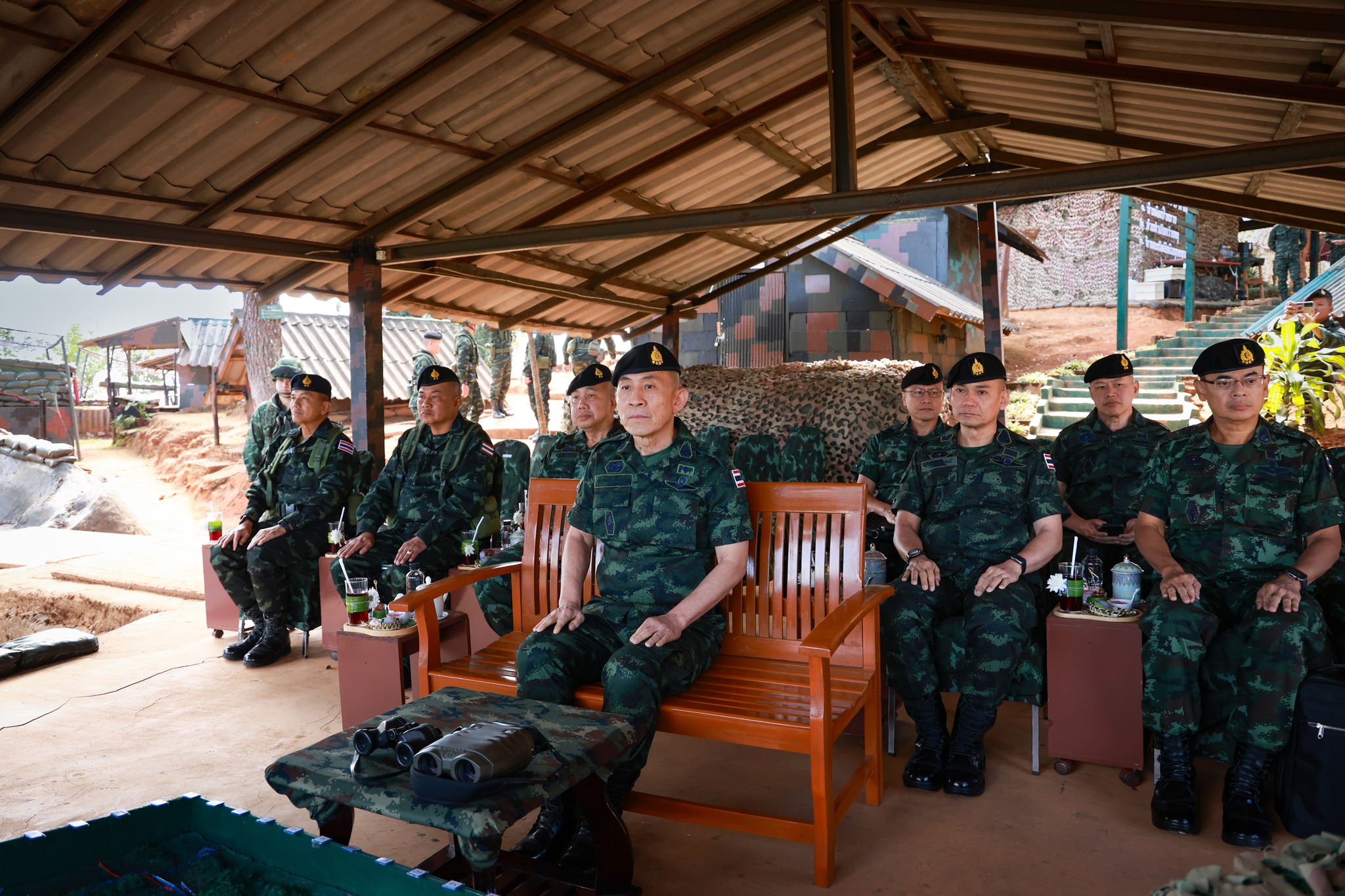ปลัดกระทรวงกลาโหมลงพื้นที่ชายแดนไทย–เมียนมา ติดตามสถานการณ์ความมั่นคง ห่วงใยความปลอดภัยประชาชน พร้อมหนุนศักยภาพกองทัพทุกมิติ