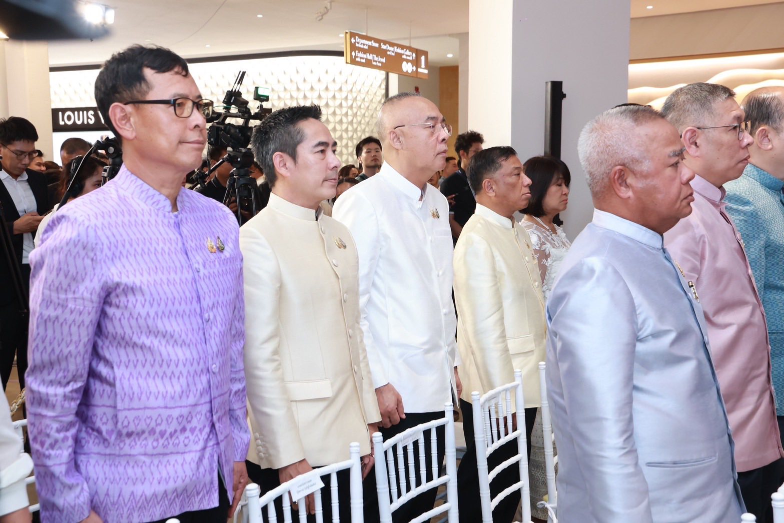 รองปลัดกระทรวงกลาโหมร่วมเปิดนิทรรศการเฉลิมพระเกียรติ “บรมขัตติยราชนารี คู่บารมีศรีแผ่นดิน”