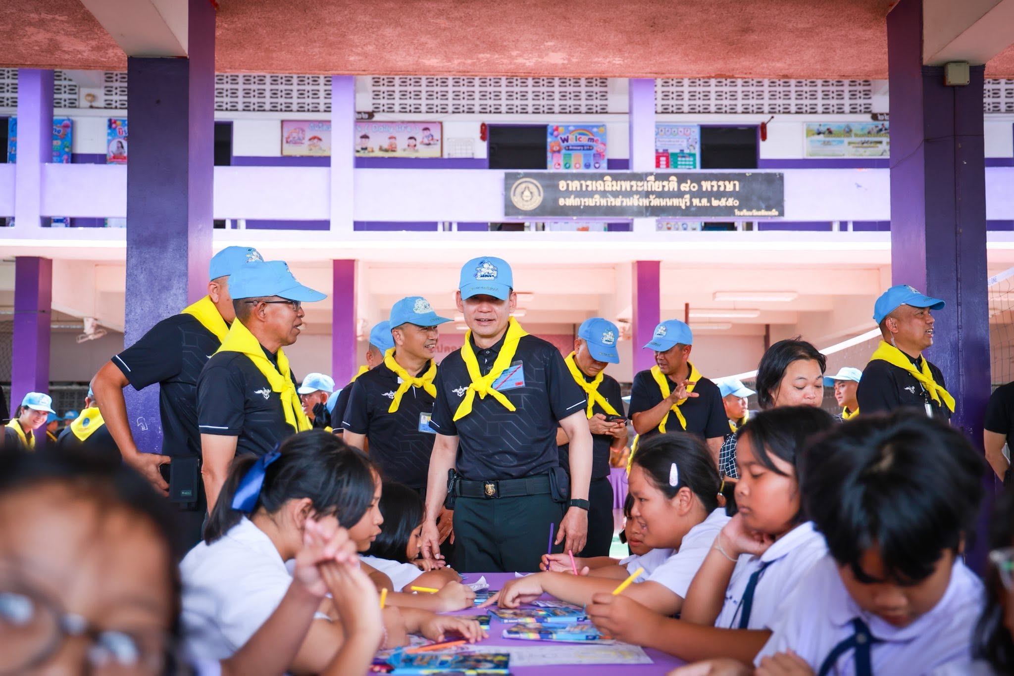 สำนักงานปลัดกระทรวงกลาโหมน้อมนำพระราชปณิธานสู่การปฏิบัติ จัดกิจกรรมจิตอาสาพัฒนาโรงเรียนและชุมชน ถวายเป็นพระราชกุศลแด่สมเด็จพระนางเจ้า ฯ พระบรมราชินี