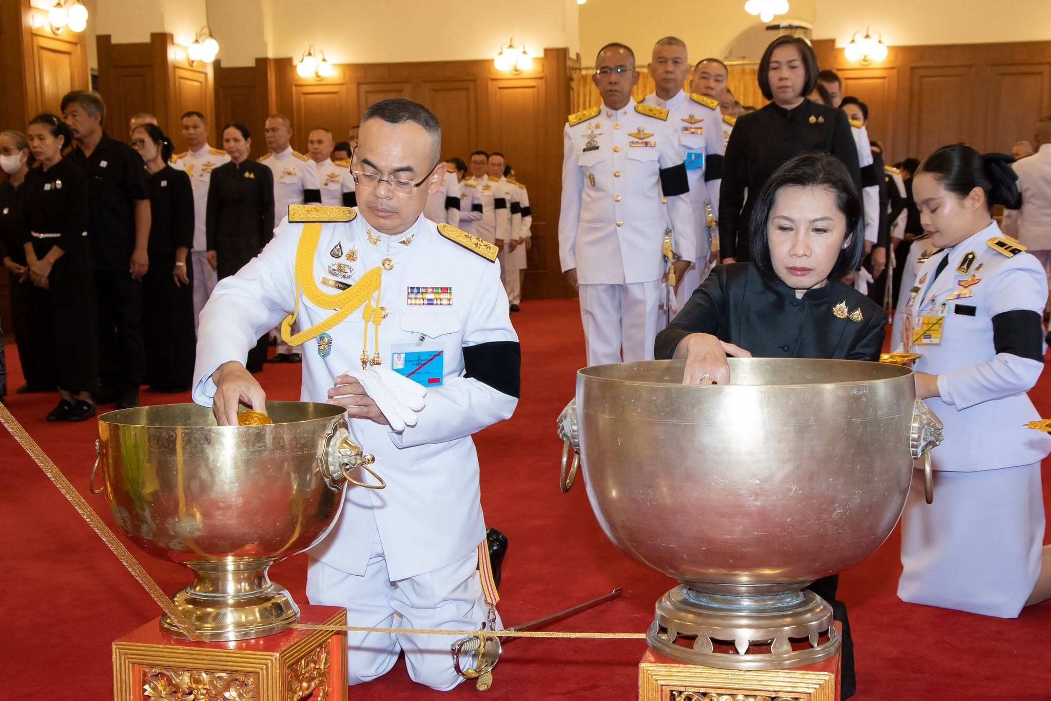 ปลัดกระทรวงกลาโหม นำคณะผู้บังคับบัญชา เข้าถวายน้ำสรงพระศพ สมเด็จพระเจ้าลูกเธอ เจ้าฟ้าพัชรกิติยาภา นเรนทิราเทพยวดี กรมหลวงราชสาริณีสิริพัชร