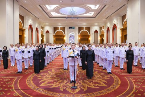 สำนักงานปลัดกระทรวงกลาโหมจัดพิธีลงนามถวายความอาลัยสมเด็จพระนางเจ้าสิริกิติ์ พระบรมราชินีนาถ พระบรมราชชนนีพันปีหลวง สวรรคต