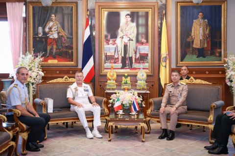รองปลัดกระทรวงกลาโหมให้การต้อนรับผู้ช่วยทูตทหารสาธารณรัฐอิตาลีประจำกรุงเทพฯ